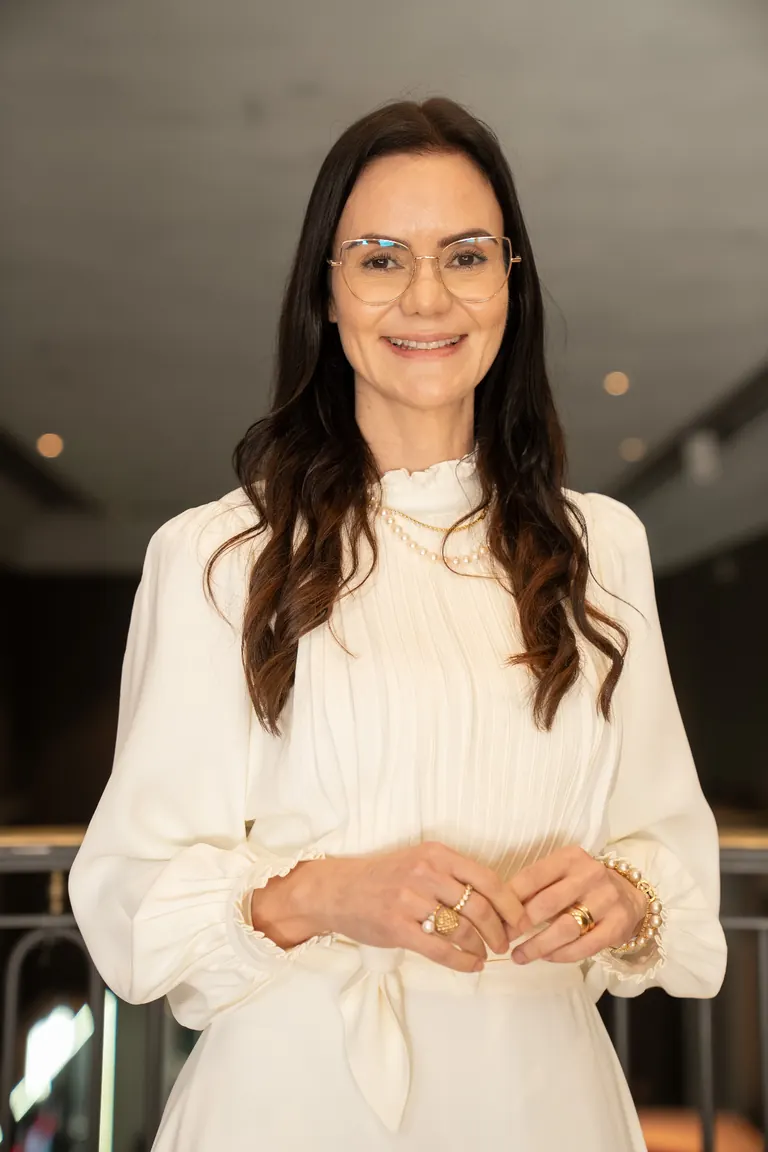 Dra. Wiviane Rocha, médica dermatologista